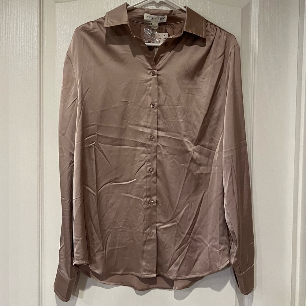 She + Sky stain silk button up down blouse